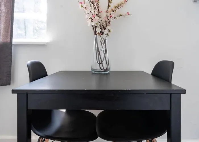 Apartamento Jungle House Downtown Free Parking Sleeps 6 - Steps To Convention Center & Nationwide Arena - 1br Short North Luxury - Over 5,800 Five Star *